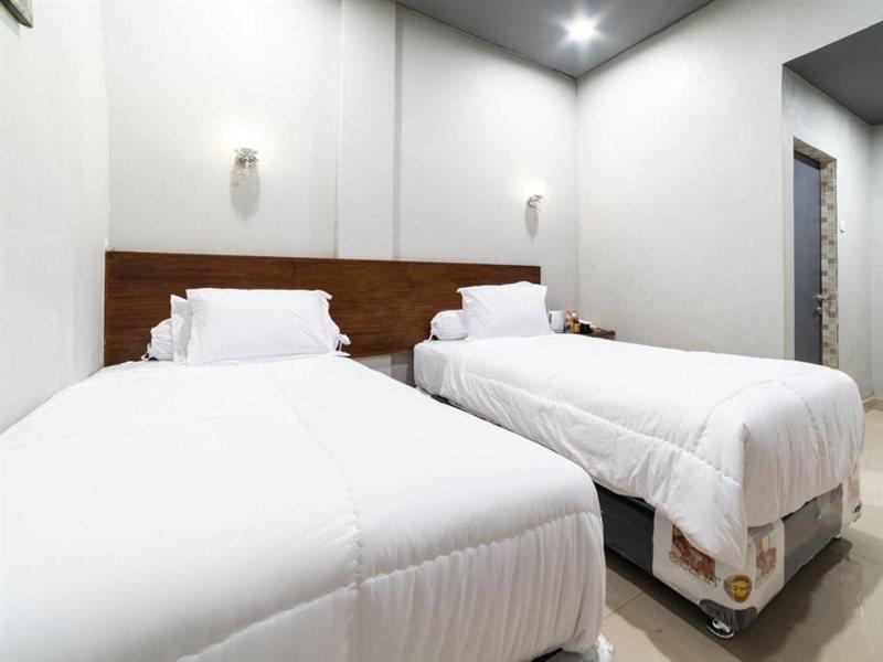 Glamour Hotel And Spa Medan Buitenkant foto