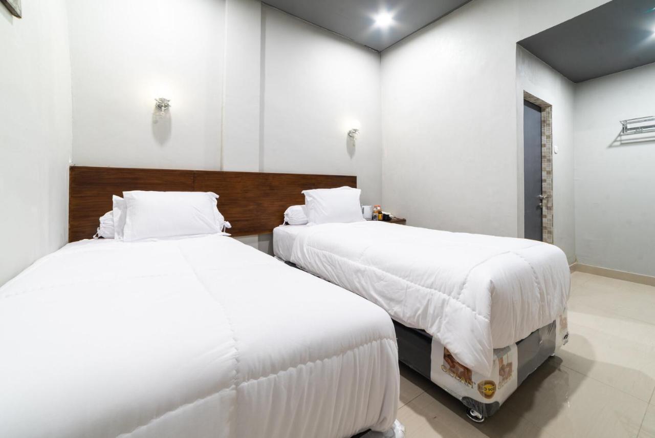 Glamour Hotel And Spa Medan Buitenkant foto