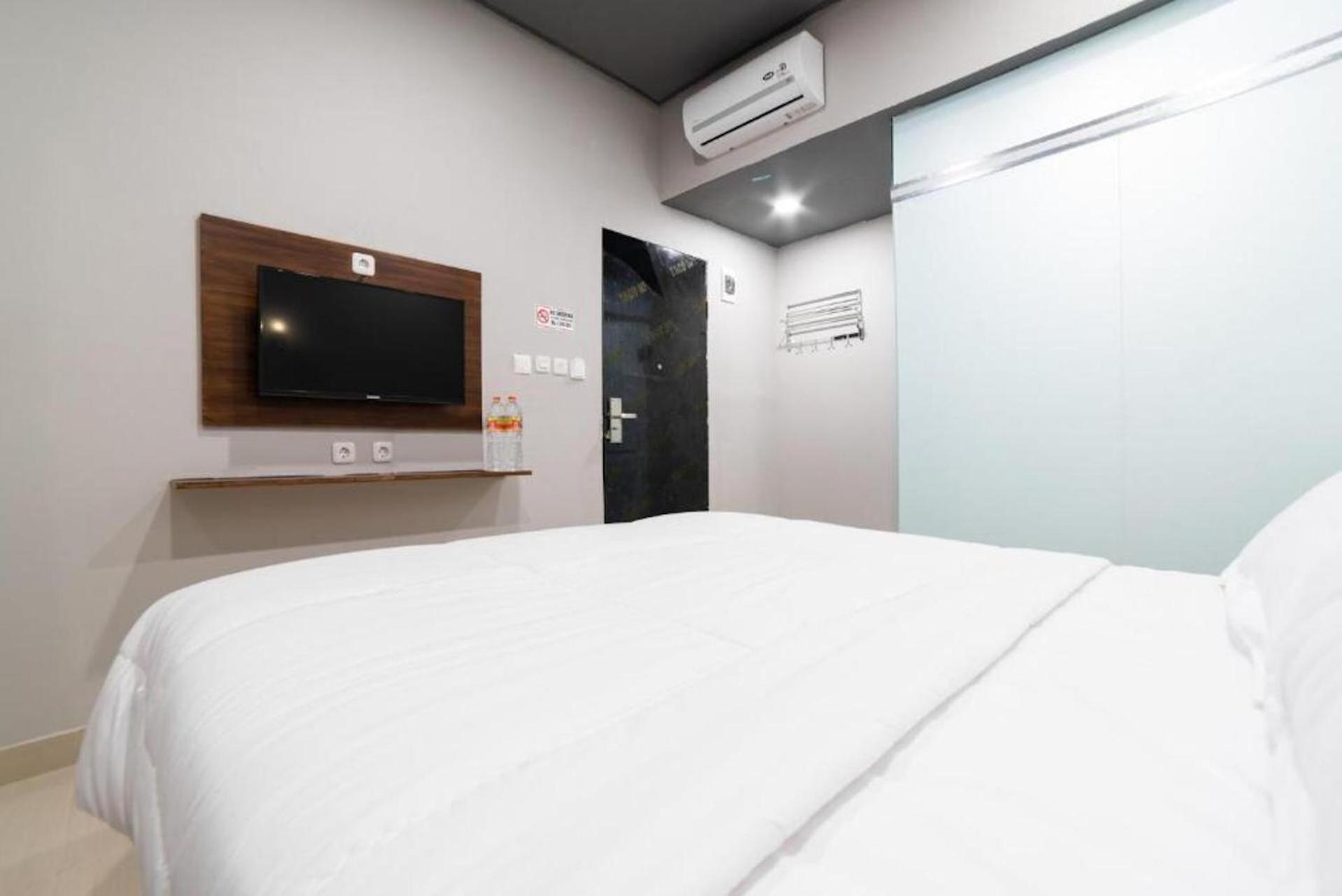 Glamour Hotel And Spa Medan Buitenkant foto
